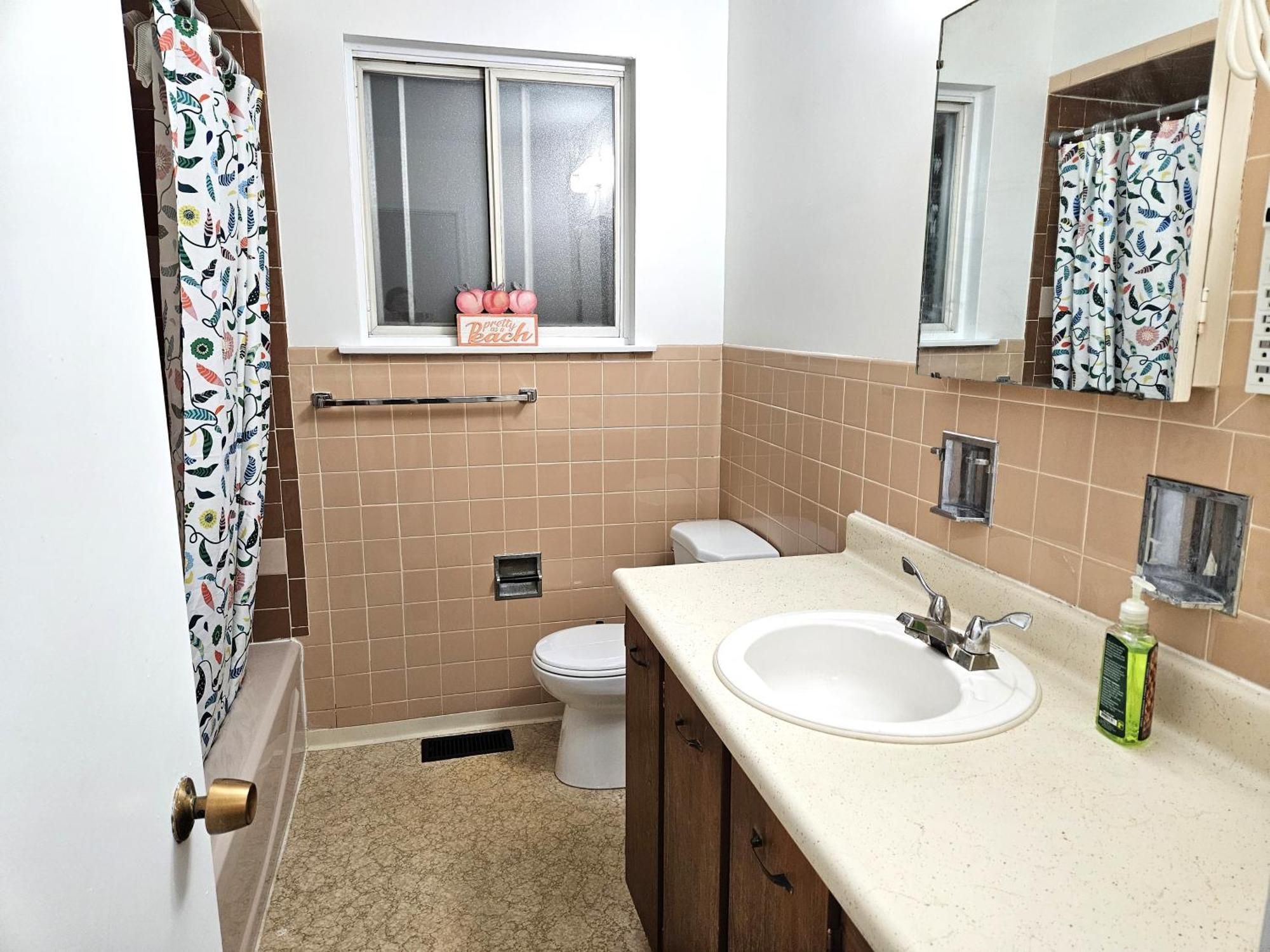ミシサガCharming Detached House Near The Airportアパートメント エクステリア 写真